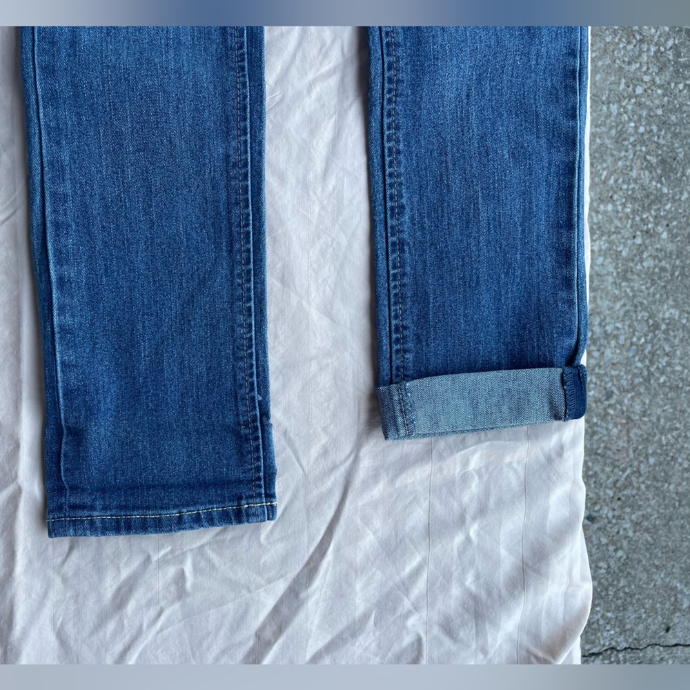 Two pairs girls jeans 8 - Picture 7 of 9